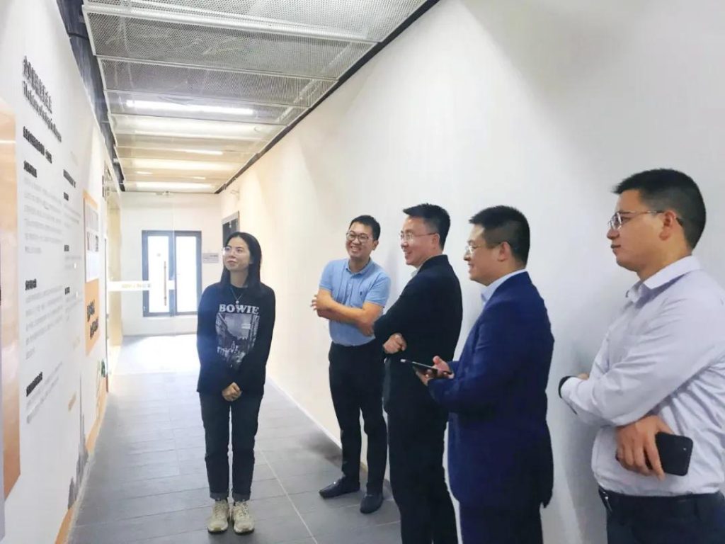 巖星之聲 | 京東方科技集團(tuán)股份有限公司副總裁原烽一行來(lái)訪深圳巖星插圖(1) 巖星之聲 | 京東方科技集團(tuán)股份有限公司副總裁原烽一行來(lái)訪深圳巖星插圖(1)