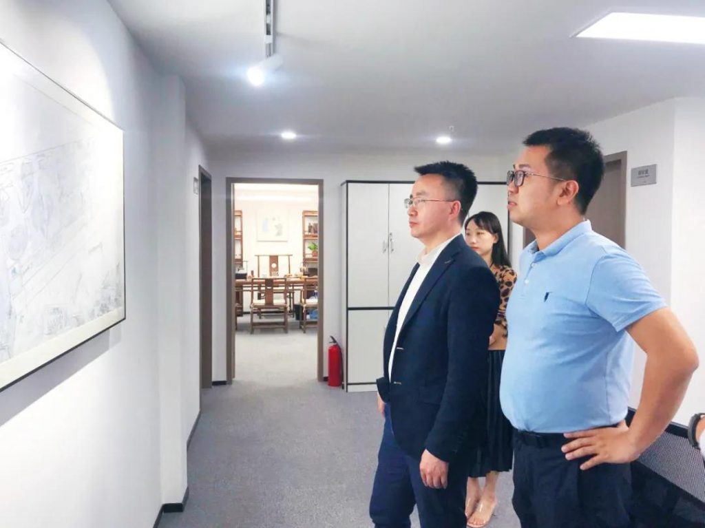巖星之聲 | 京東方科技集團(tuán)股份有限公司副總裁原烽一行來(lái)訪深圳巖星插圖(2)