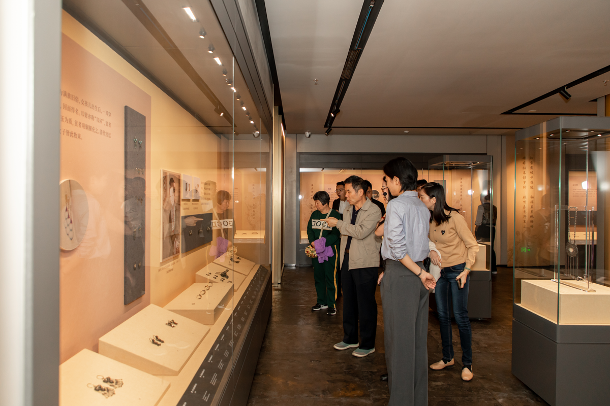 “大灣區企業博物館之旅” 巖星一行赴臻寶博物館調研交流插圖(4)